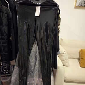 Shiny Black Leggings